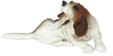 Dollhouse Miniature Scratching Beagle